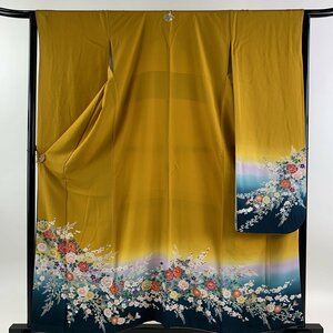 振袖 身丈157.5cm 裄丈65cm M 袷 牡丹 枝梅 染め分け ぼかし 山吹茶色 正絹 美品 名品 三つ紋 【中古】