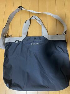 コロンビア　Columbia ショルダーバッグ　　中古品