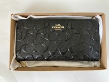 ★新品★未使用★ 人気ブランド　coach オリジナル長財布　COACH ラウンドファスナー長財布 型押しラグジュアリー財布　ブラック！_画像4