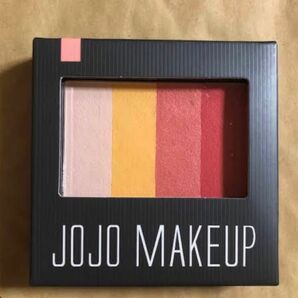 jojo makeup アイシャドウ