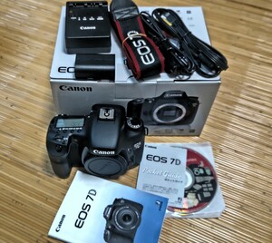 キャノンEOS7Ｄ ボディーシャッター回数約14000ショット