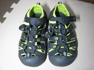 【中古/送料込】キーン　キッズサンダル　KEEN ニューポートH2（18cm）