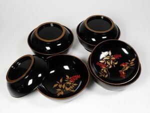 【6843】茶懐石道具　黒地　南天図　蒔絵　煮物椀（初品・買取品）