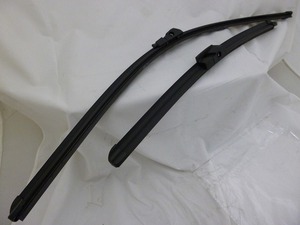 BMW　5シリーズ　F10/F11用 純正品　フロントワイパーブレードセット　 61612163750 61612458016