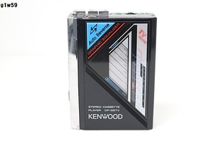 G1w59 KENWOOD CP-G5TV ポータブル ステレオカセットプレーヤー 電池蓋開かず 腐食あり 動作未確認 60サイズ