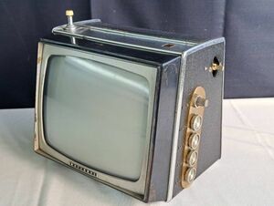 昭和６０年時代の香り ナショナル製トランジスタ式１０型テレビジョン TR-１０A 動作未確認(電源コードが無い為)