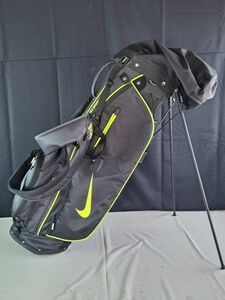 美品 ナイキ ゴルフキャディーバック ブラック ゴルフバッグ NIKEGOLF スタンド式 キャディバッグ リュック形