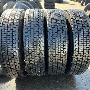 11R22.5 中古　再生　KRC 　 激安美品　4本セット：40000円