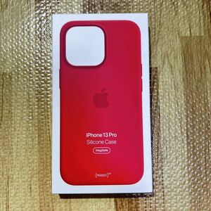 MagSafe対応iPhone 13 Proシリコーンケース MM2L3FE/A（（PRODUCT）RED）