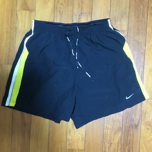 NIKE ナイキ　ランニング　インナー付き　ハーフパンツ ショーツ パンツ メンズ　サイズM 黒