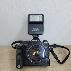 ミノルタ X700 フィルムカメラ　フラッシュ　ブースター レンズ ストロボ カメラ