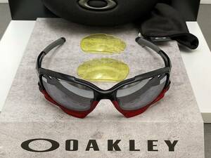 偏光★OAKLEYオークリー RACING JACKETレーシングジャケット 黒マットブラック×赤レッド/POLARIZEDミラー サングラス ケース/予備レンズ付