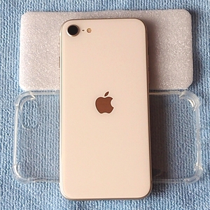 美品　iPhone SE3 64GB ホワイト SIMフリー クリアケース（おまけ）付き