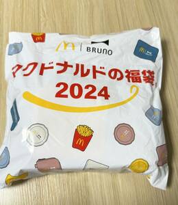 マクドナルド　2024年　福袋　3430円分クーポン　加湿器