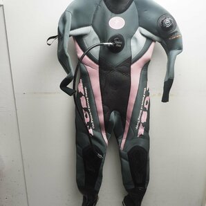 USED TUSA ツサ ドライスーツ ELASTEX レディース 160cm/60kg/24cm 平置きサイズ:胸囲41cm腹囲35cm尻囲42cm ランク:AA [3F-57429]の画像1