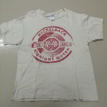 D01 バンドTシャツ　ニッケルバック　tour2012 NICKELBACK サンドベージュ_画像1