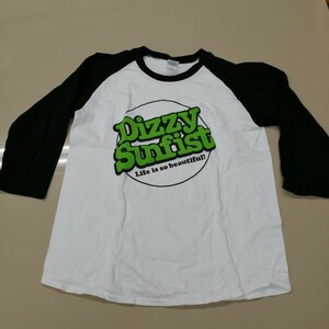 D01 バンドTシャツ　ディジーサンフィスト　白黒ラグランT　DIZZY SUNFIST