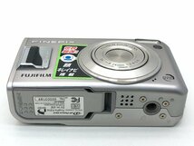 FUJIFILM FINEPIX F31 fd / FUJINON ZOOM LENS 3x f=8-24mm 1:2.8-5.0 コンパクト デジタルカメラ ジャンク 中古【UW010341】_画像4