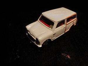 Dinky 197 Morris Mini Traveller （６０年代絶版）モーリス.ミニ　トラベラー　美品.