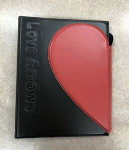 Heart album red black 