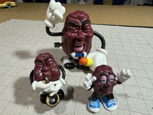 カリフォルニアレーズン ゼンマイ人形 + PCVフィギュア 2体 ビンテージ　アメリカ　キャラクター California Raisins