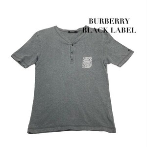 中古 バーバリー ブラックレーベル BURBERRY BLACKLABEL 半袖 Tシャツ グレー ヘンリーネック ハーフボタン プリント ロゴ メンズ サイズ2