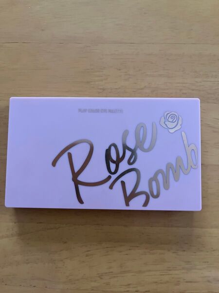 ETUDE HOUSE PLAY COLOR EYE PALETTE、Rose Bomb