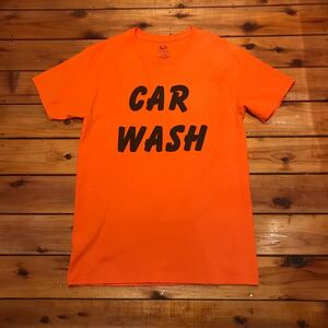 プリントTシャツ　Tシャツ 古着　オレンジ　Sサイズ CAR WASH アメリカ古着