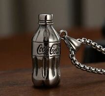 コカコーラ　瓶型　ステンレスチェーンネックレス 　レア　新品未使用　海外限定　希少　Coca-Cola_画像1
