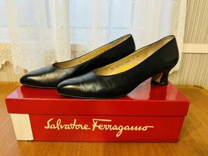 salvatore Ferragamo サルヴァトーレ フェラガモ パンプス 靴 ブラック 黒 サイズ7 約24.5cm 