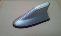 【新品・未使用品】J'S RACING HYBRID AERO ANTENNA 汎用AM/FM シャークアンテナ（シルバー） ①_画像2