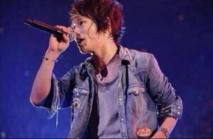 UVERworldのTAKUYA∞さん着用デニムシャツ　エム のデニムシャツ　希少XS 男女共用　美品　ビンテージ生地