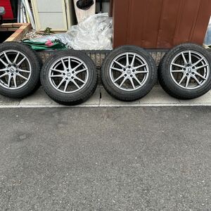 トヨタCHR スタッドレスタイヤアルミセット215\60r17