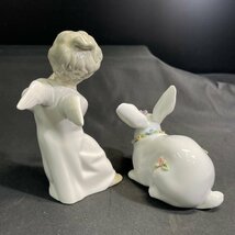 NNN304 ★LLADRO★リヤドロ★天使とフルート★花飾りの白うさぎ★置物★陶器★インテリア【1円スタート！！】アンティーク コレクション_画像2