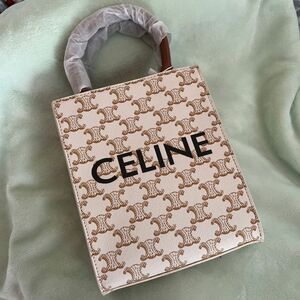 値下げ 新品 CELINE ミニ バーティカルカバ トリオンキャンパス ショルダー紐付き