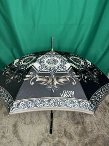 GIANNI VERSACE ジャンニ・ヴェルサーチ　黒　グレー系　アンブレラ　傘　雨傘　中古　本物　手開き　長さ89㎝　直径102×92㎝