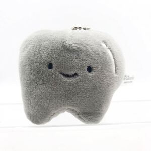 【即決】 歯　ハミガキのぬいぐるみ Qualia クオリア マスコット　ガチャ　ぬいぐるみ　にっこりーノ　新品　未使用　キーホルダー　銀歯