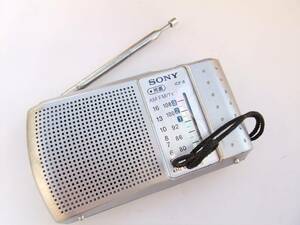 SONY コンパクトラジオ ワイドFM対応 FM/AM ICF-8 中古電池付き