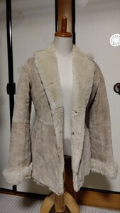 !. hatchet!s.-do pig leather rabbit fur coat beige little with defect 