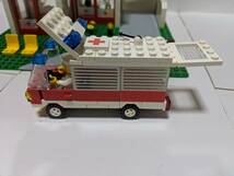 【レア品】レゴ LEGO 救急病院 6380 おさげ 旧タイプ 穴なし フィグ 病院 人形 フィギュア 病院_画像5