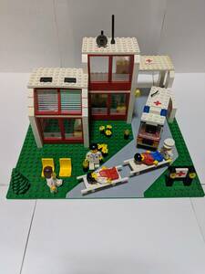 [ rare goods ] Lego LEGO first-aid hospital 6380... old type hole none fig hospital doll figure hospital 