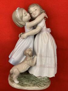 LLADRO リヤドロ フィギュリン 姉弟 少年 少女 やすらぎ 犬 鳩 人形 廃番作品