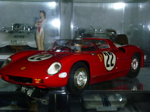 MONOGRAM製 1/24 1964年 Le Mans FERRARI 275Pです。