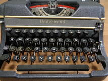 完働品　Underwood Champion アンダーウッドタイプライター　1948年製_画像3