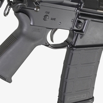 【実物】【新品】【送料込み】Magpul AR15 M4 Enhanced Trigger Guard Aluminum / アルミトリガーガード(黒・ブラック・Black・BLK)_画像4