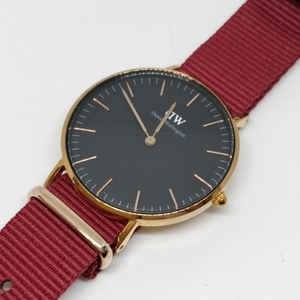 6168★【稼働中】Daniel Wellington ダニエルウェリントン 腕時計 B36R1 クォーツ 黒文字盤 腕回り約〜17cm 布ベルト 赤