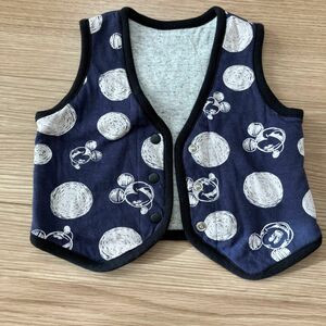 【美品】ビッツ DY Mickey柄リバーシブルベスト 60-70 ベビー ミッキー　子供服　Bitz