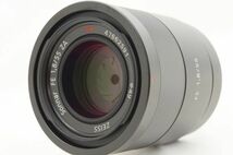 ☆新品同様☆ Sony ソニー Zeiss Sonnar T＊ FE 55mm F1.8 ZA SEL55F18Z 元箱 付属品 ♯23123002_画像2