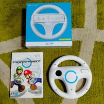 ☆ほぼ未使用☆ 任天堂 Wiiソフト 『マリオカートWii＋Wiiハンドルセット』　※純正 正規品 Nintendo　～送料無料～_画像1