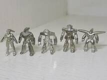 小さなSFロボットのメタルフィギュア 5体セット ピューター 工芸　metal figure UNKNOWNS set of 5_画像1